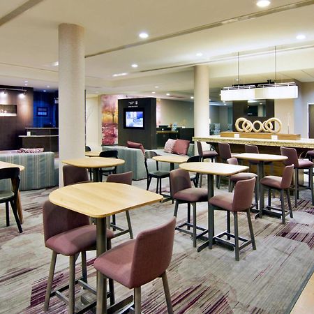 Courtyard By Marriott Кларксвилл Экстерьер фото